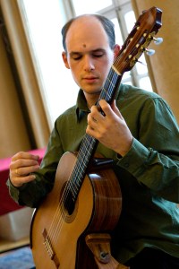 Gretton in Concert 3